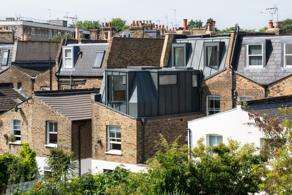 Loft Conversion Stoke Newington by JCR Projects