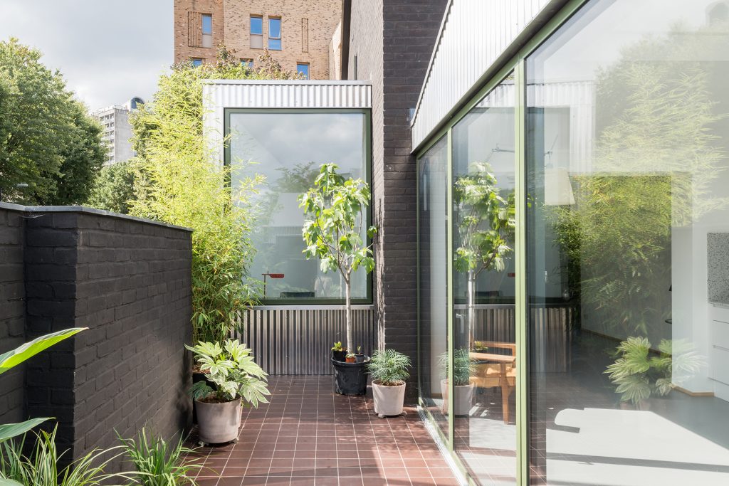 Architect-Designed House Extension Kennington by JCR Projects